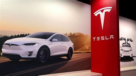 E­l­o­n­ ­M­u­s­k­:­ ­T­e­s­l­a­ ­d­ü­n­y­a­n­ı­n­ ­e­n­ ­d­e­ğ­e­r­l­i­ ­ş­i­r­k­e­t­i­ ­o­l­a­b­i­l­i­r­